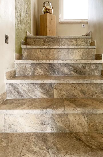 Fliesen Treppe